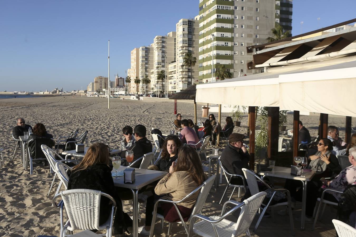 El sol acompaña la Navidad en Cádiz