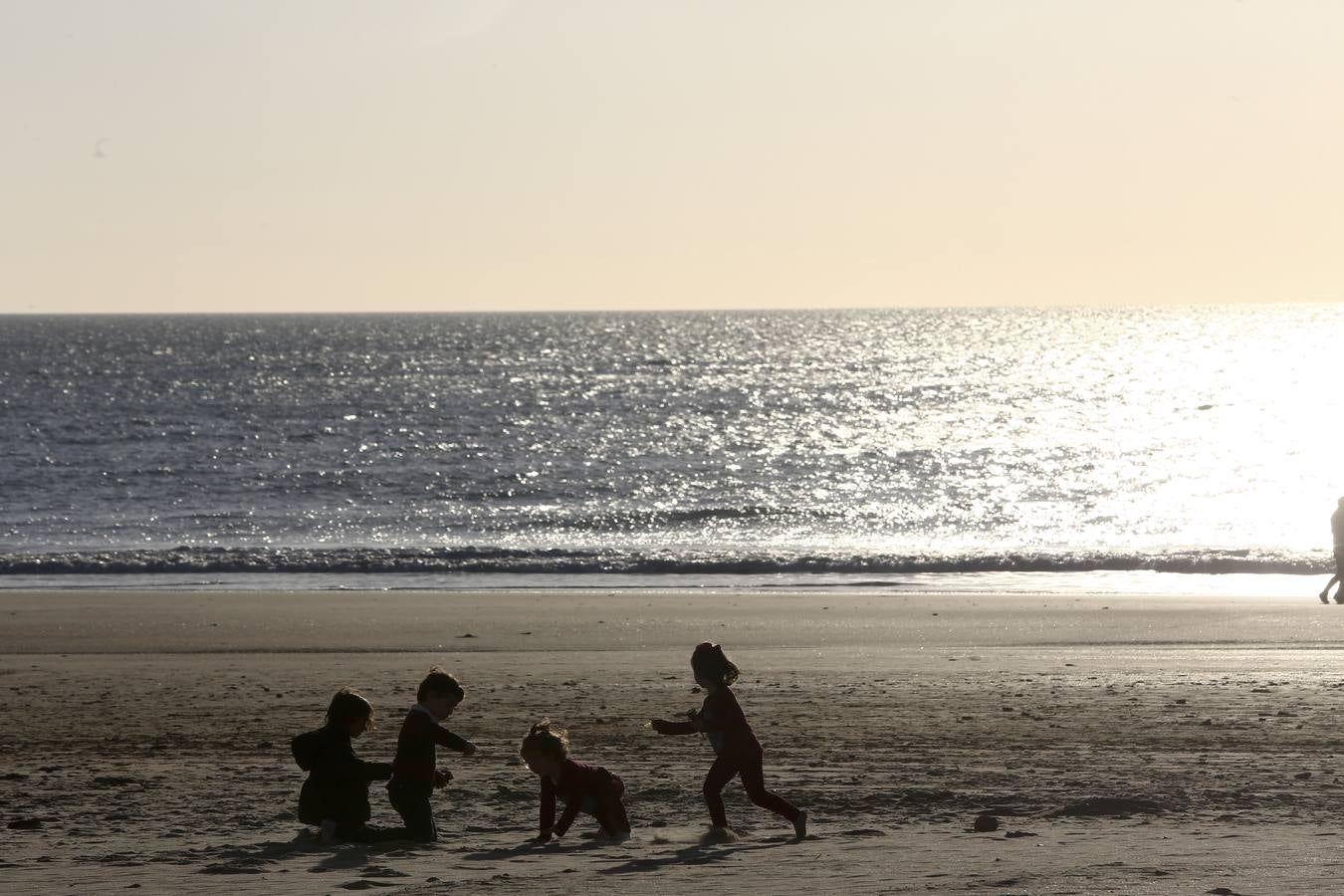 El sol acompaña la Navidad en Cádiz