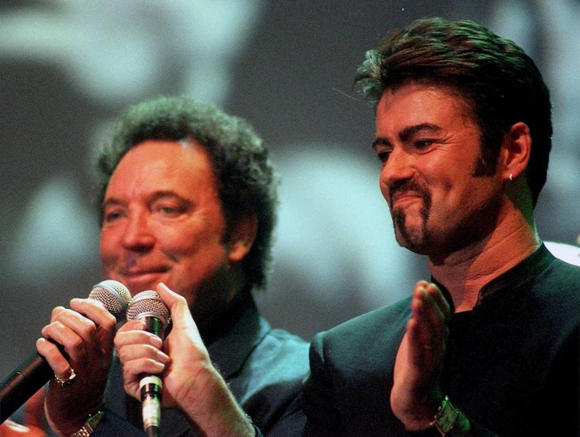 Sus colaboraciones con grandes artistas le elevaron al podio de los mejores intérpretes británicos del fin del siglo pasado. 