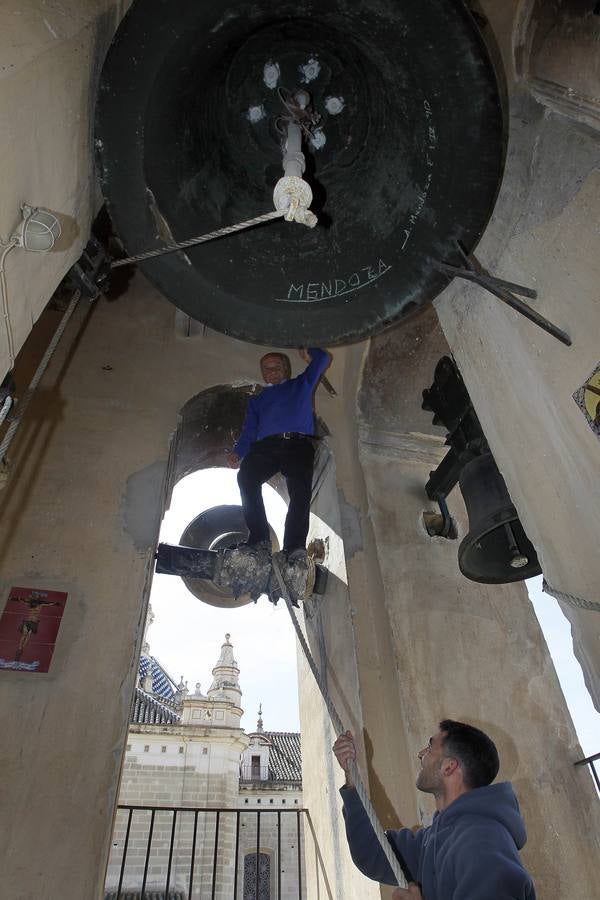 Antonio Mendoza, el guardián de las campanas del Salvador