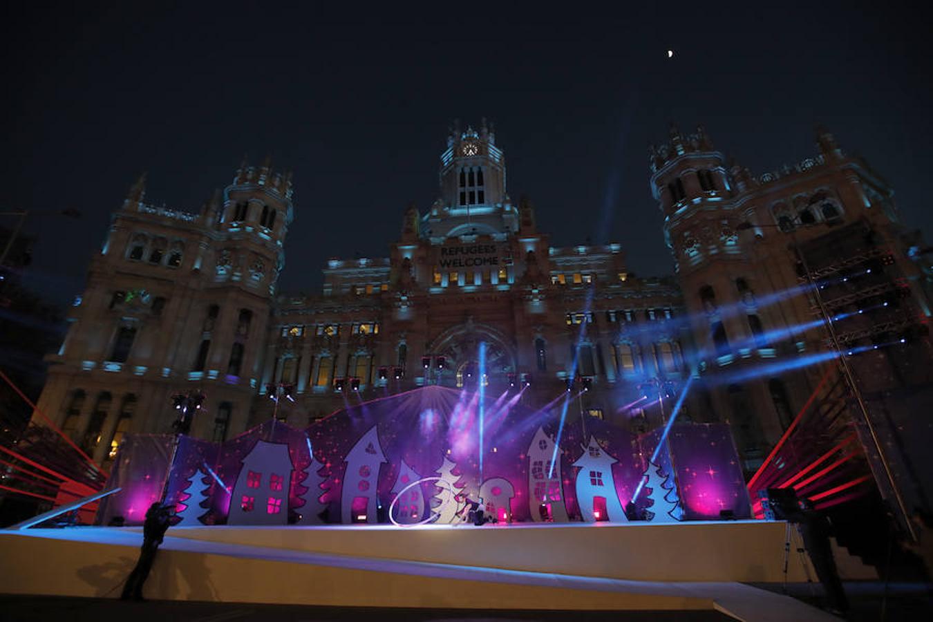 La llegada de los Reyes Magos a Madrid, en imágenes. El Ayuntamiento está listo para recibir a los Magos de Oriente