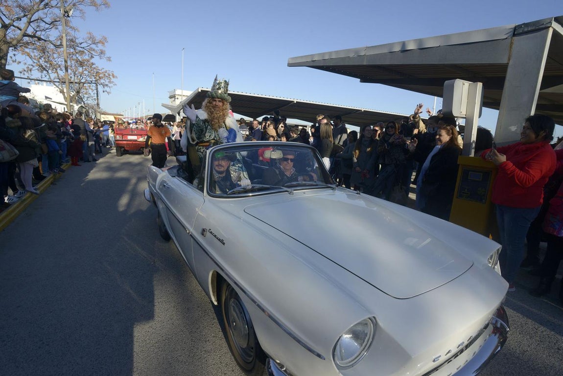 FOTOS: El paso de los Reyes Magos por las ciudades de la Bahía