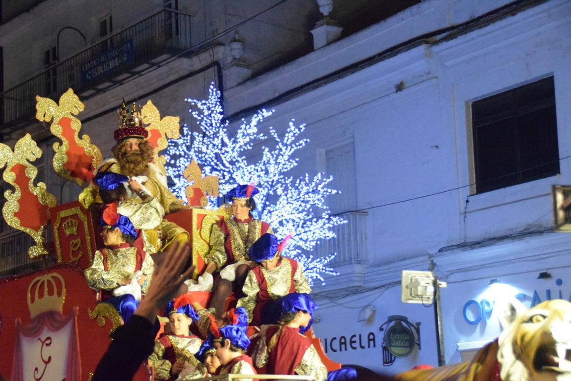 FOTOS: El paso de los Reyes Magos por las ciudades de la Bahía