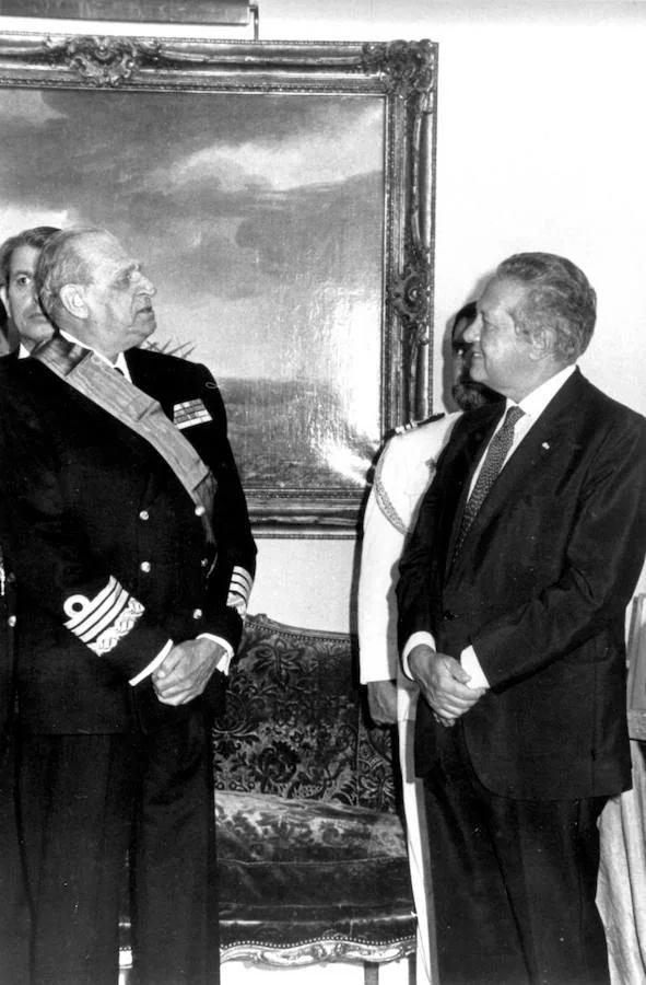 Juan de Borbón, junto a Soares. 