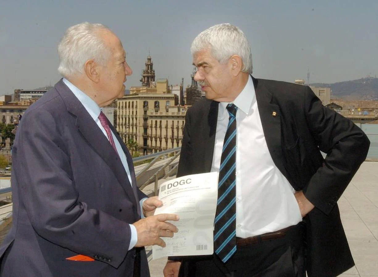 Mario Soares, conversa con el presidente de la Generalitat de Cataluña, Pascual Maragall (2006). 