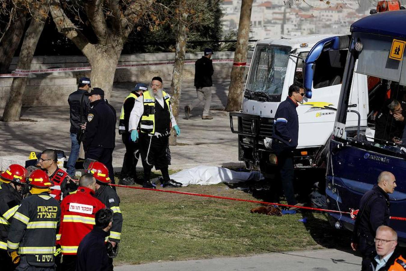 Las imágenes tras el atropello en Jerusalén en el que han muerto cuatro personas