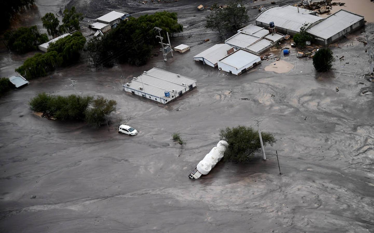 Un descomunal alud de tierra obliga a suspender la novena etapa del Dakar