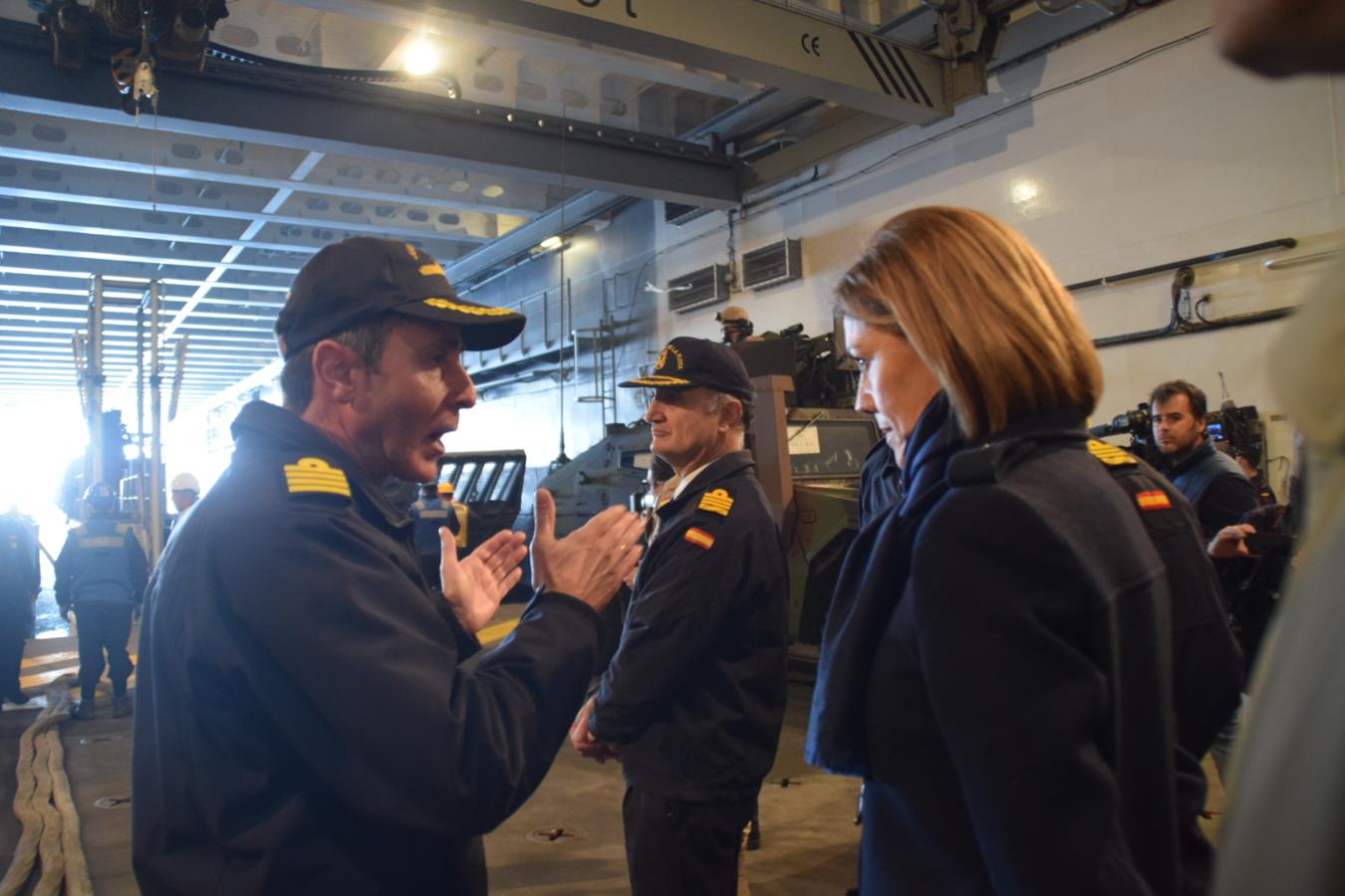 María Dolores de Cospedal visita el Buque de Proyección Estratégica &#039;Juan Carlos I