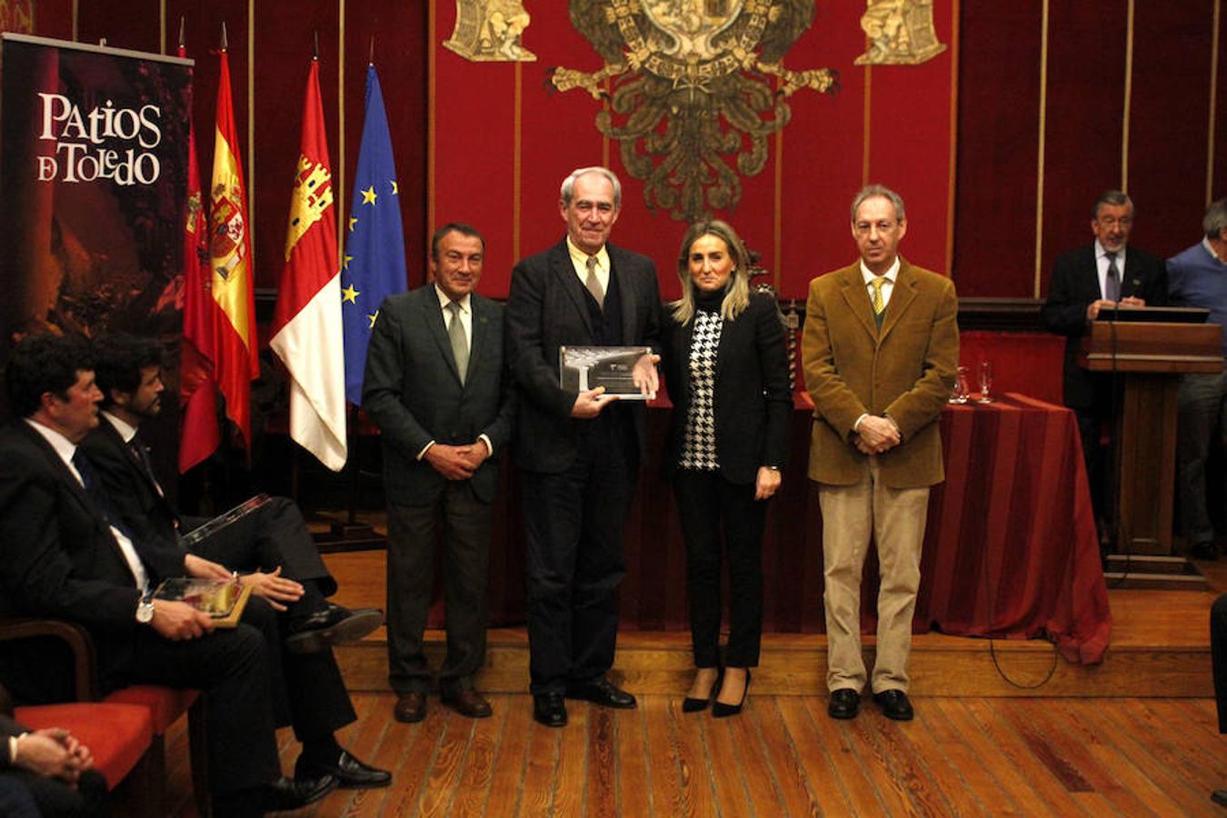 Manuel Santolaya recogió el premio al Consorcio. 