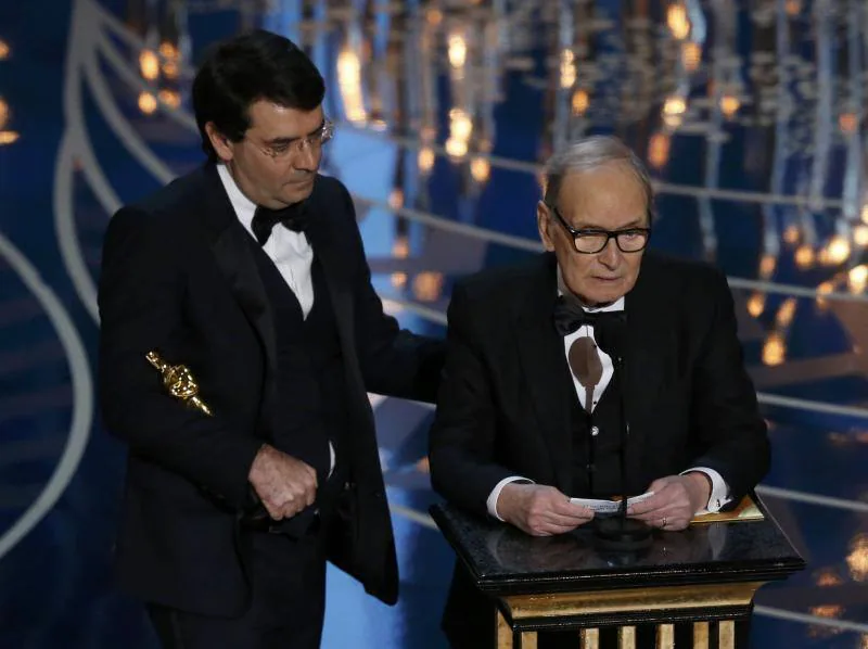 El gran Ennio Morricone se llevó su merecido Oscar por la música de «Los odiosos ocho». 