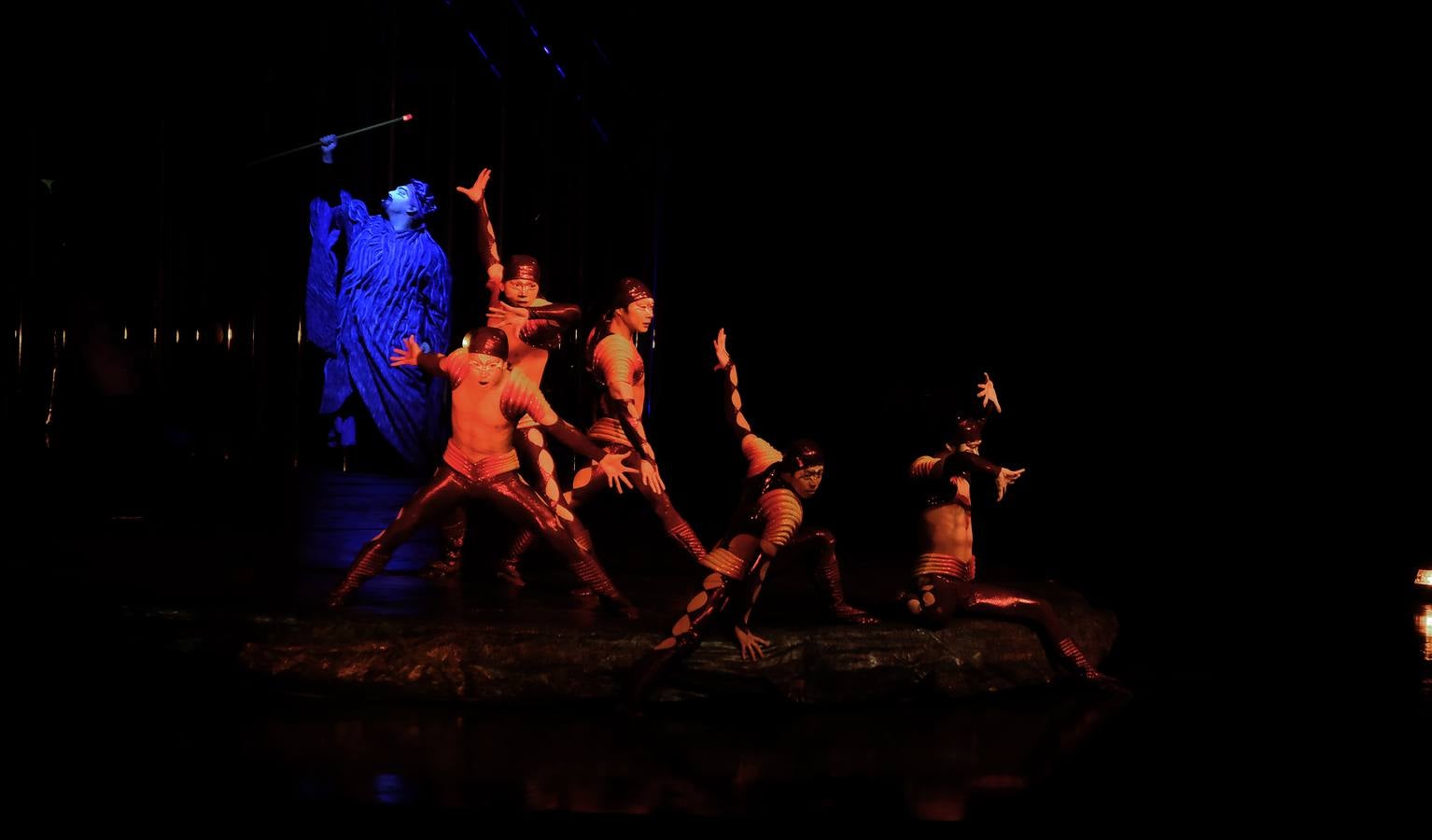 El espectáculo «Varekai» del Circo del Sol, en imágenes