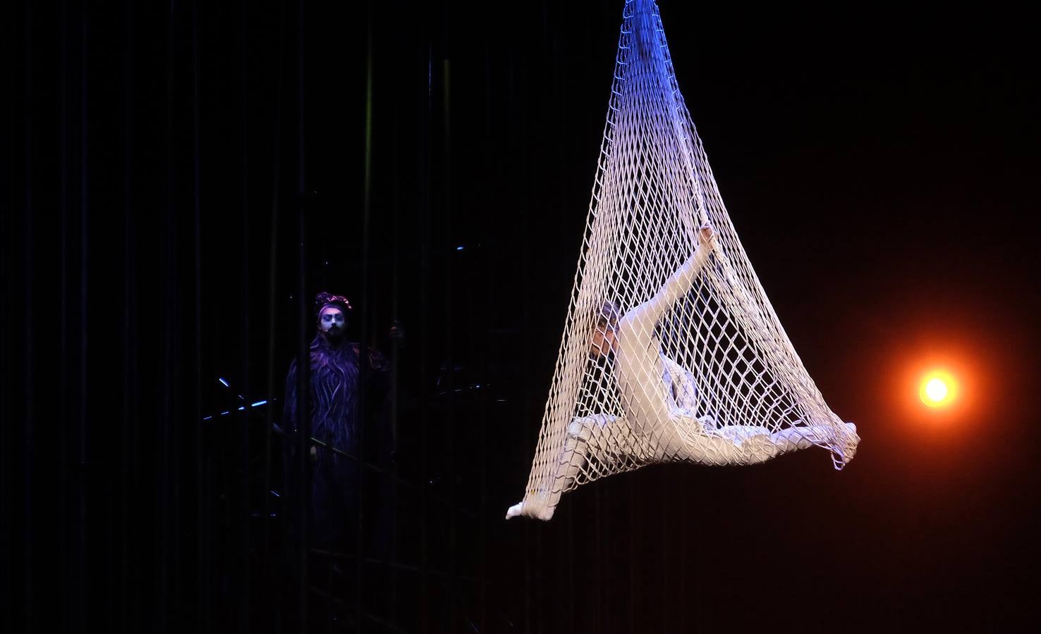 El espectáculo «Varekai» del Circo del Sol, en imágenes