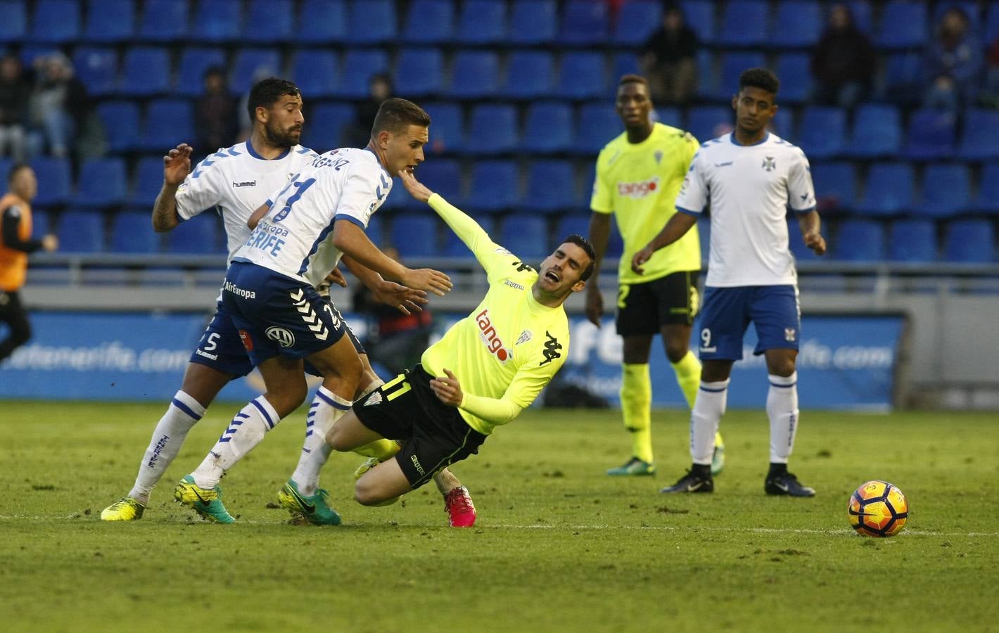 El amargo Tenerife-Córdoba CF, en imágenes