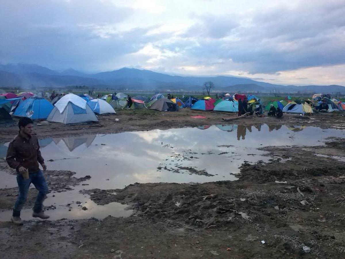 Los viajes a los campos de refugiados, en imágenes