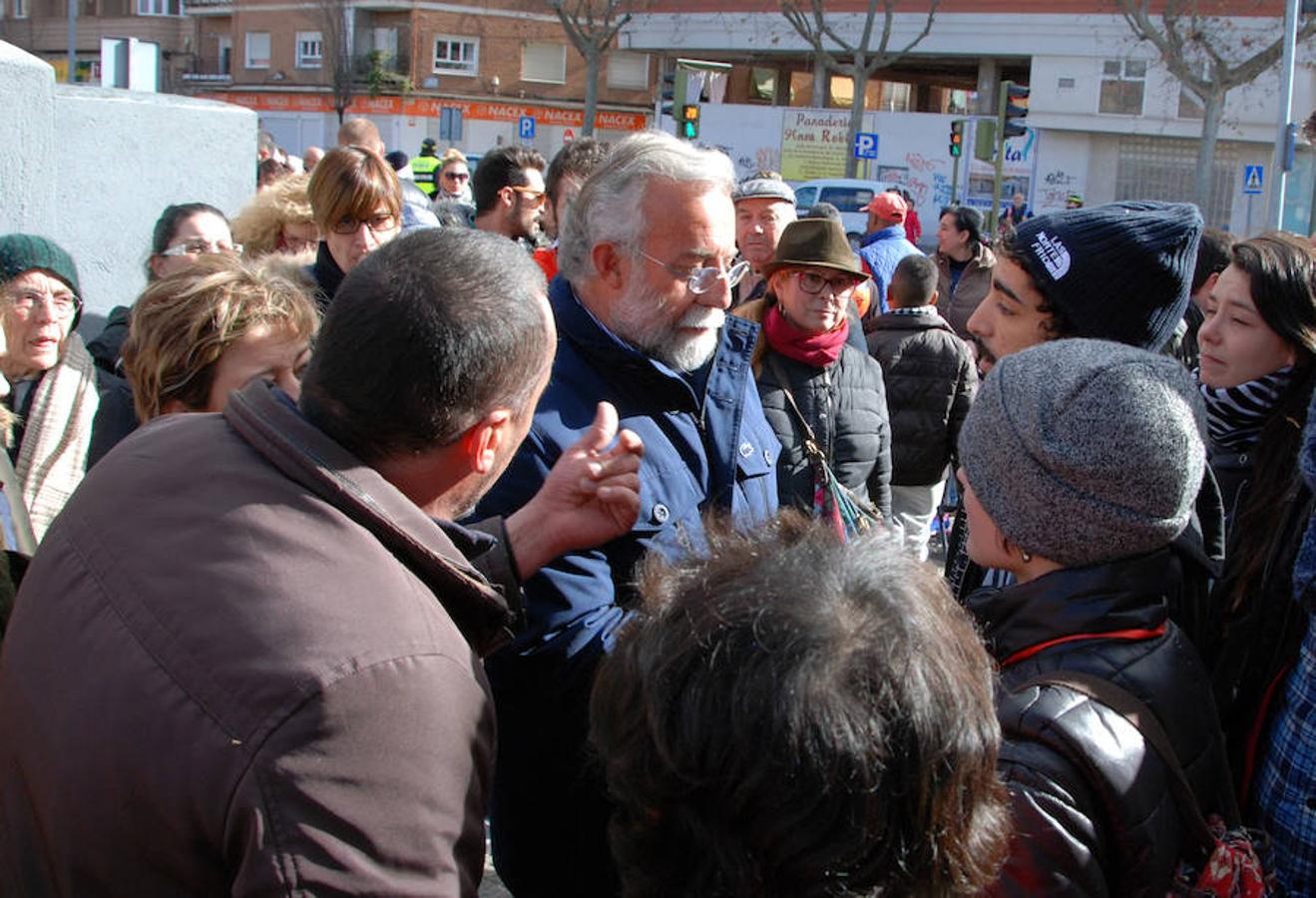 Todos contra la gasolinera