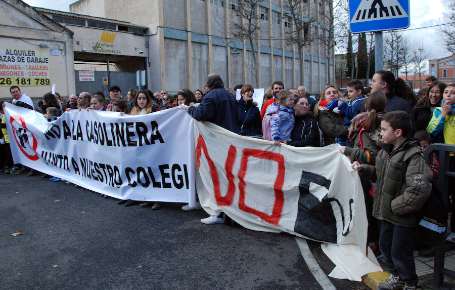 Todos contra la gasolinera