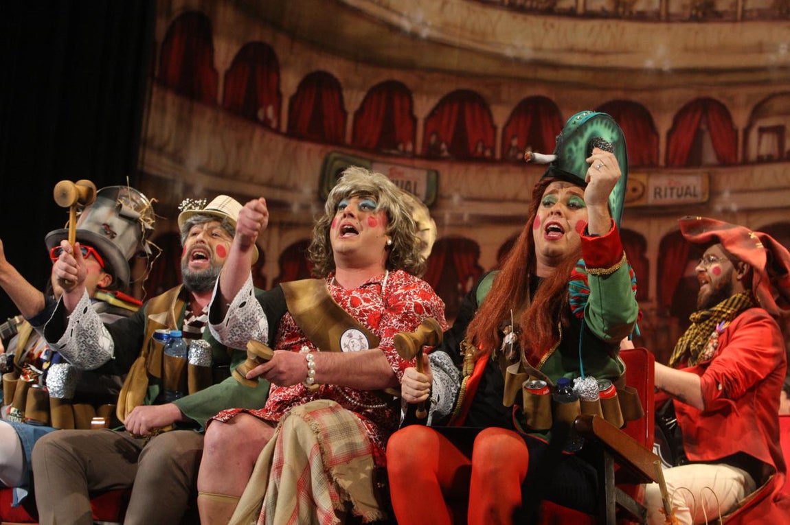 Fotos: Chirigota Los del lado oscuro... Cai!