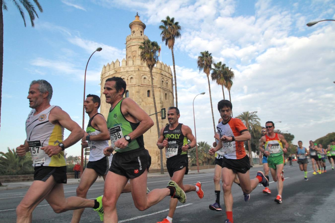 ¿Has corrido la Media Maratón de Sevilla? ¡Búscate en las imágenes!