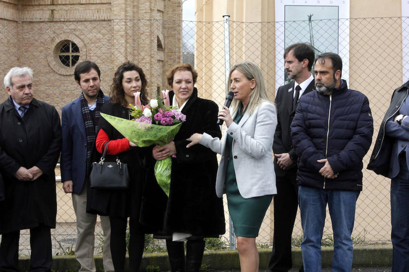 En imágenes: homenaje a Pablo Carrasco, el bombero que falleció en el incendio del hospital de Toledo en 1987