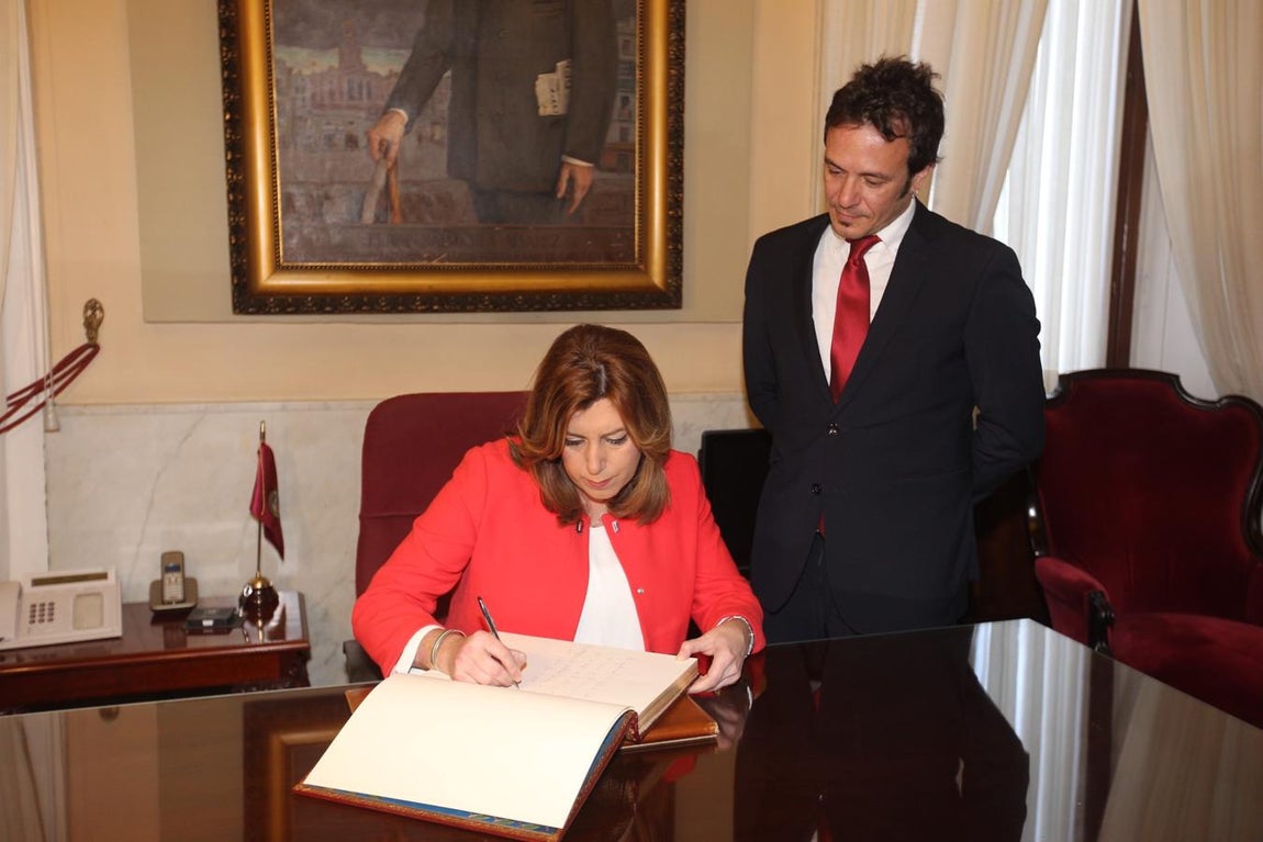 Fotos: Incidentes en Cádiz al inicio de la visita