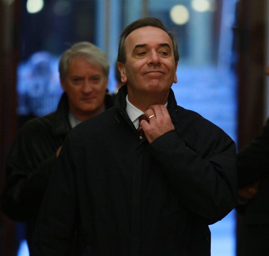 Tras ocupar sus cargos como ministro, pasó a ser portavoz del Grupo Socialista en el Congreso. 