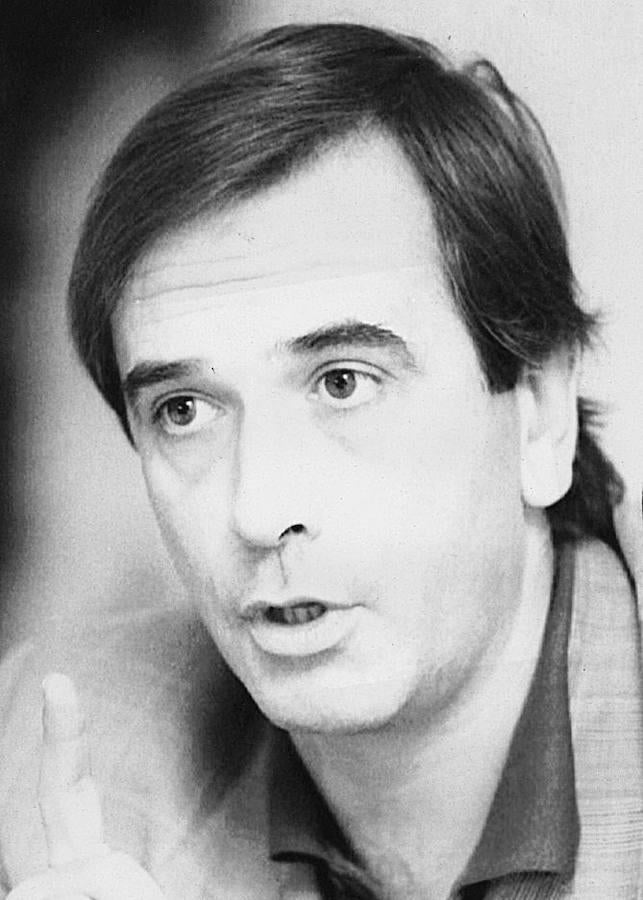 José Antonio Alonso fue amigo de la infancia y juventud de José Luis Rodríguez Zapatero. 