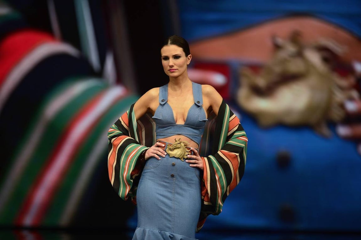 Primeros desfiles del salón de moda flamenca, SIMOF 2017