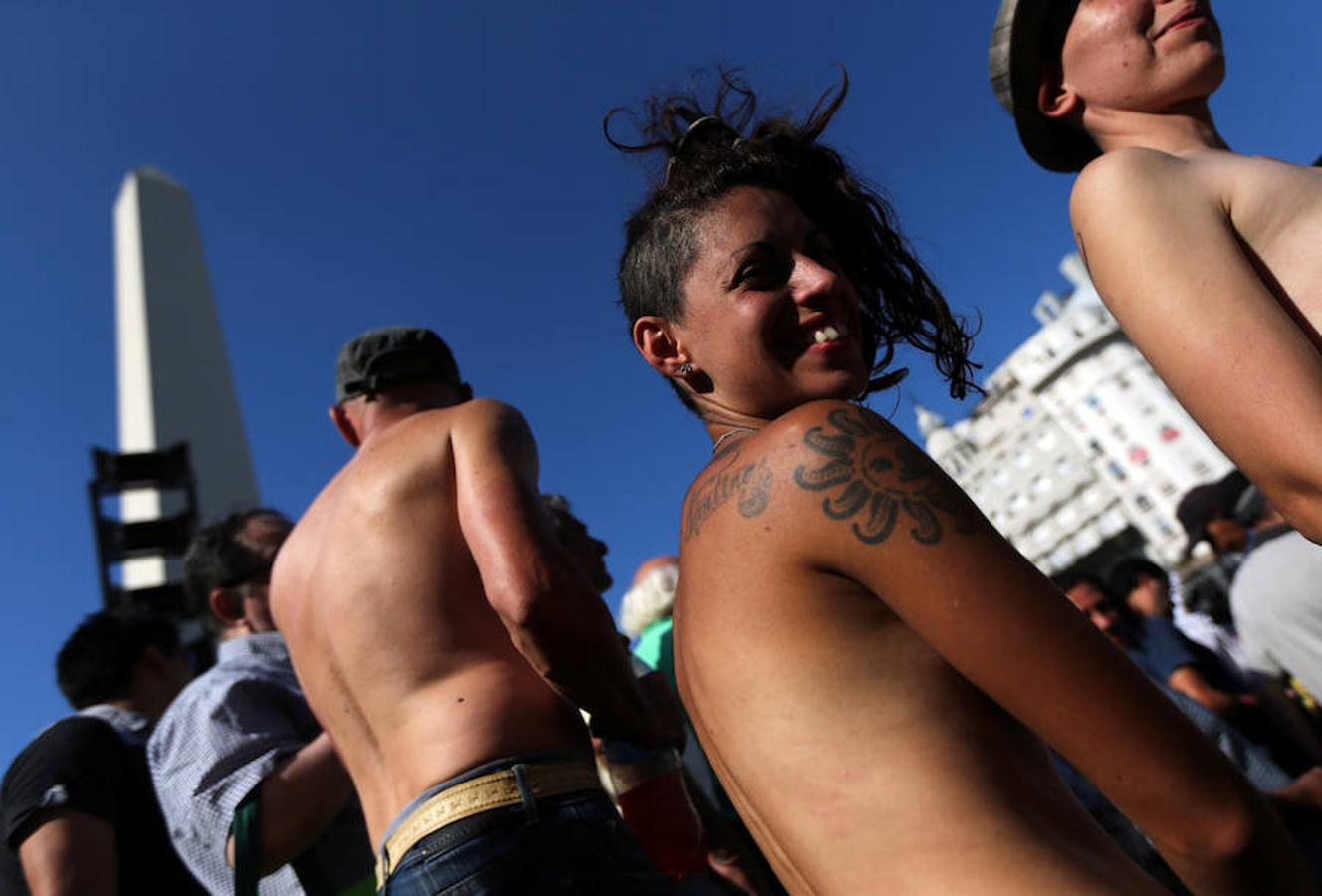 Argentina, a favor del «topless»