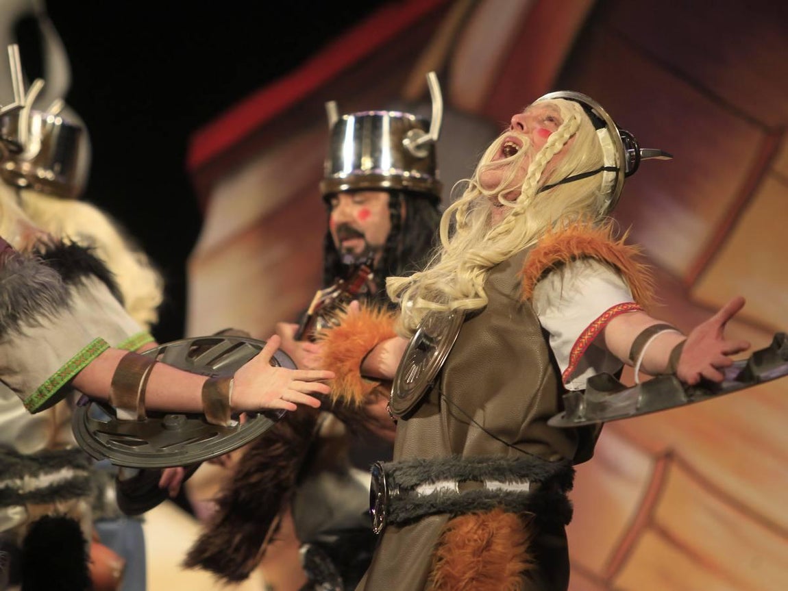 Fotos: Chirigota Los de Cádiz norte