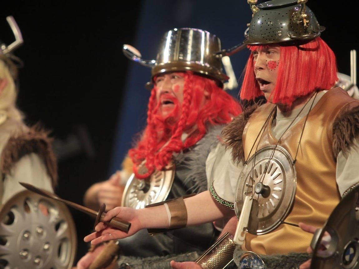 Fotos: Chirigota Los de Cádiz norte