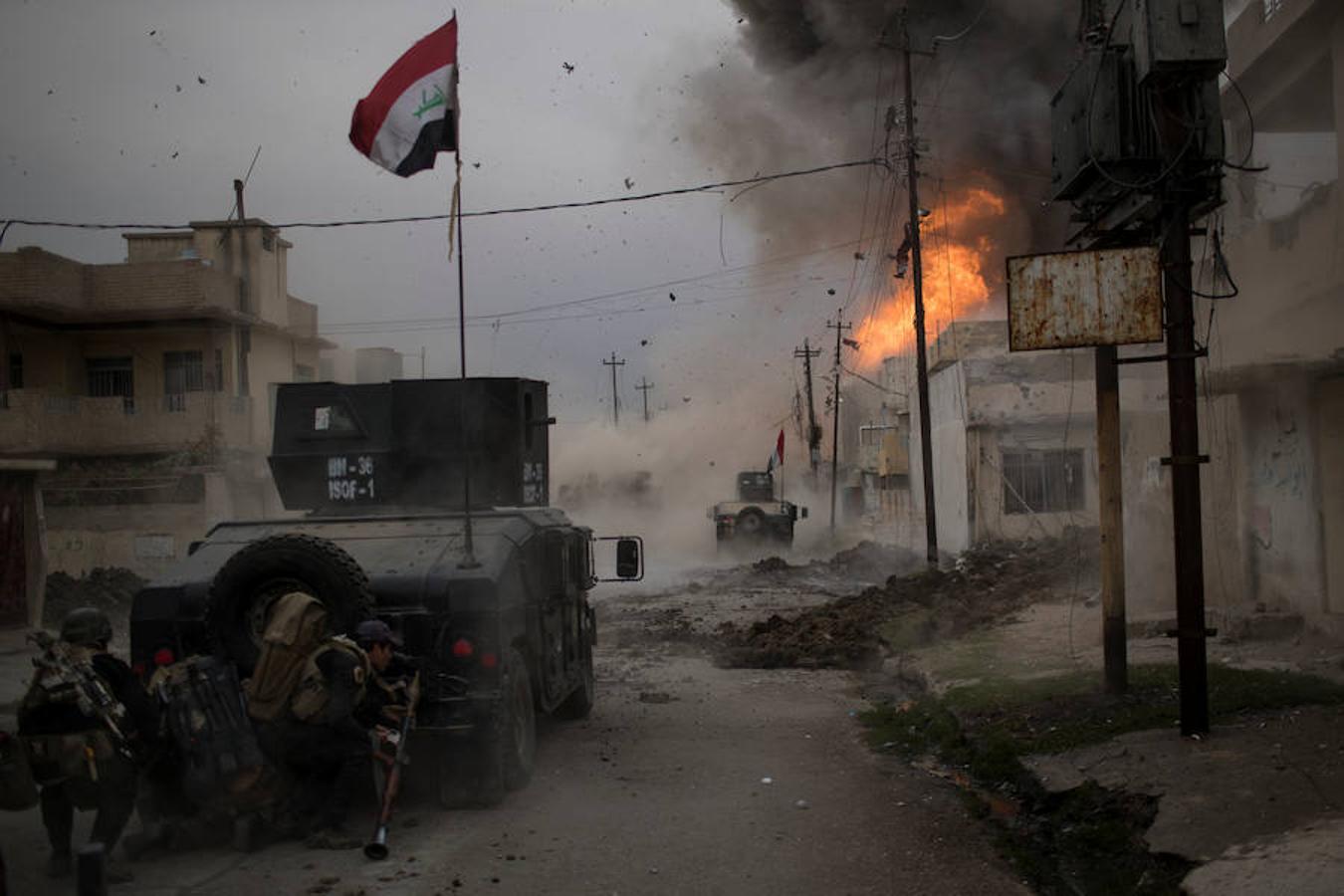 Un coche bomba explota cerca de la posición del ejército iraquí mientras intentan arrebatarle Mosul a Daesh  
