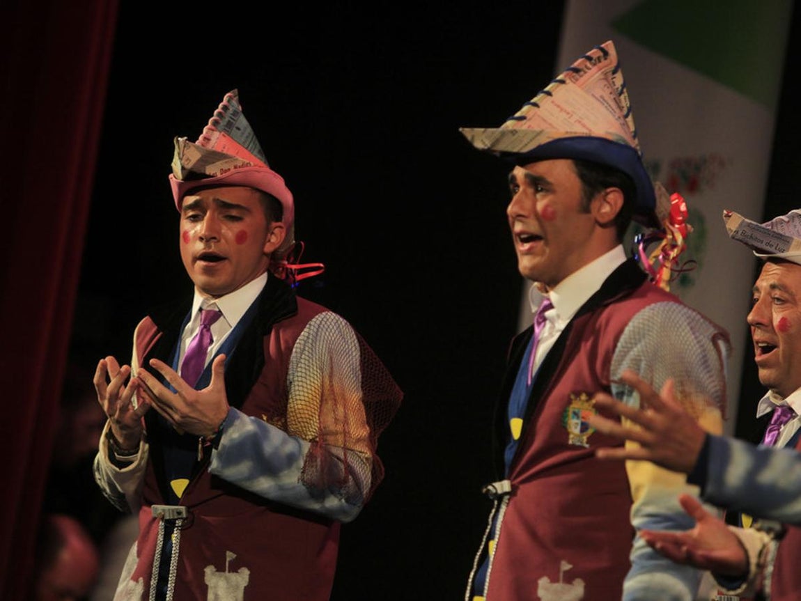 Fotos: Comparsa Enséñame Cai en el COAC 2017