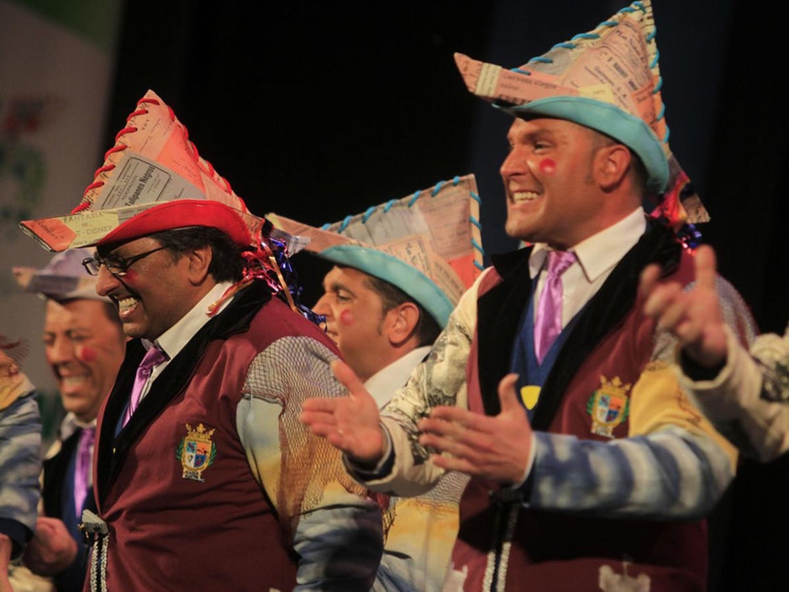 Fotos: Comparsa Enséñame Cai en el COAC 2017