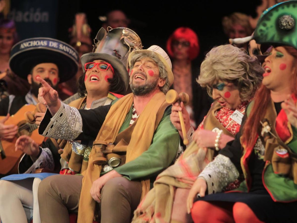 Fotos: Chirigota Los del lado oscuro... Cai!