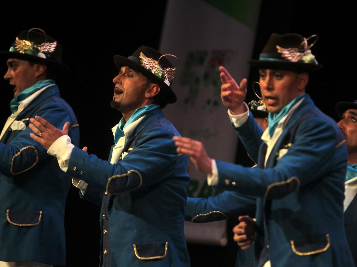 Fotos: Comparsa El ángel de Cádiz. COAC 2017