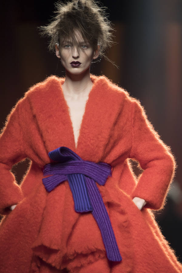 La figura femenina para Ulises Mérida