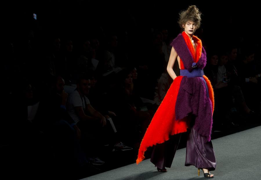 La figura femenina para Ulises Mérida