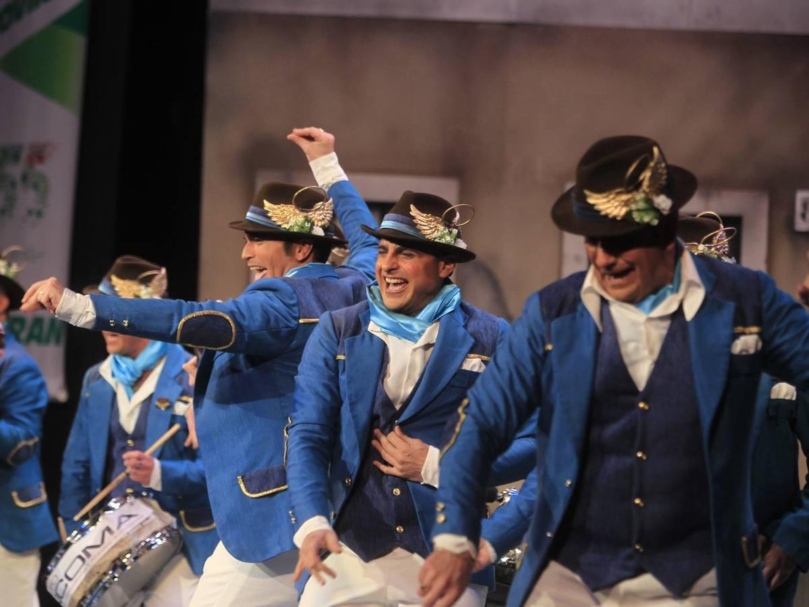 Fotos: Comparsa El ángel de Cádiz. COAC 2017