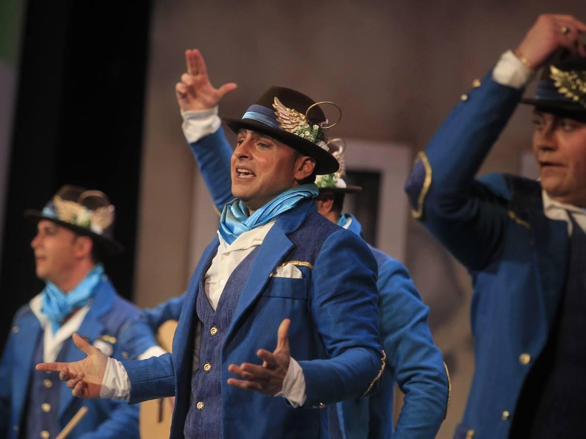 Fotos: Comparsa El ángel de Cádiz. COAC 2017