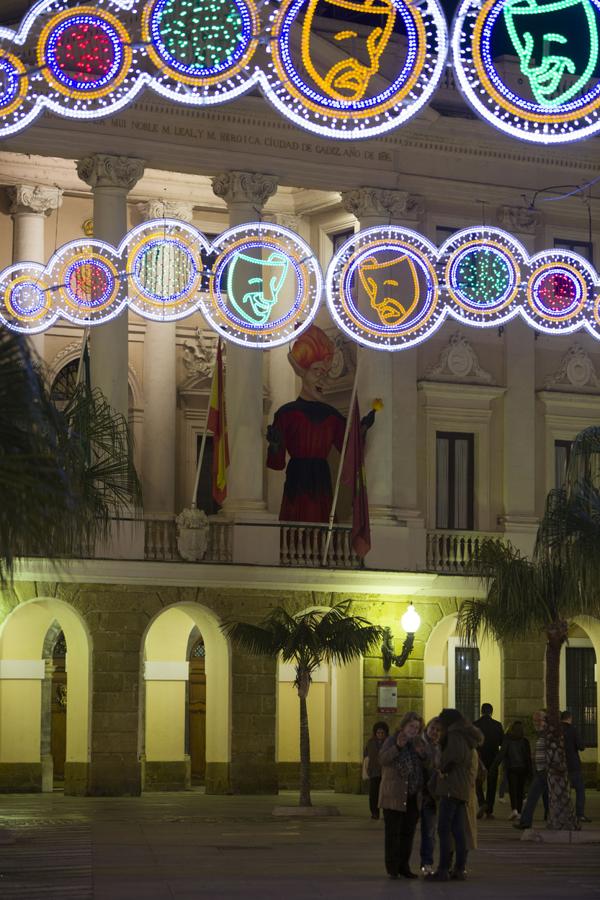 Fotos: Así es la iluminación de Carnaval de Cádiz 2017