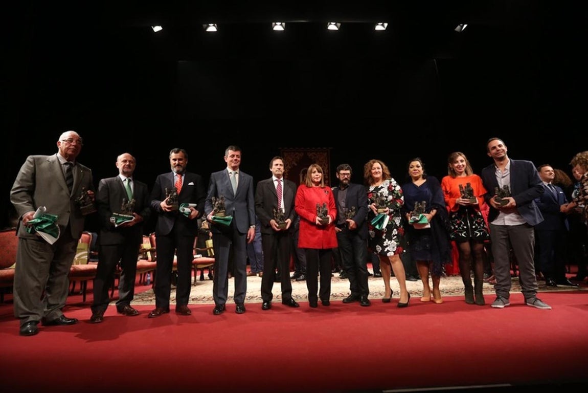Entrega de Medallas por el Día de Andalucía en el Teatro Muñoz Seca