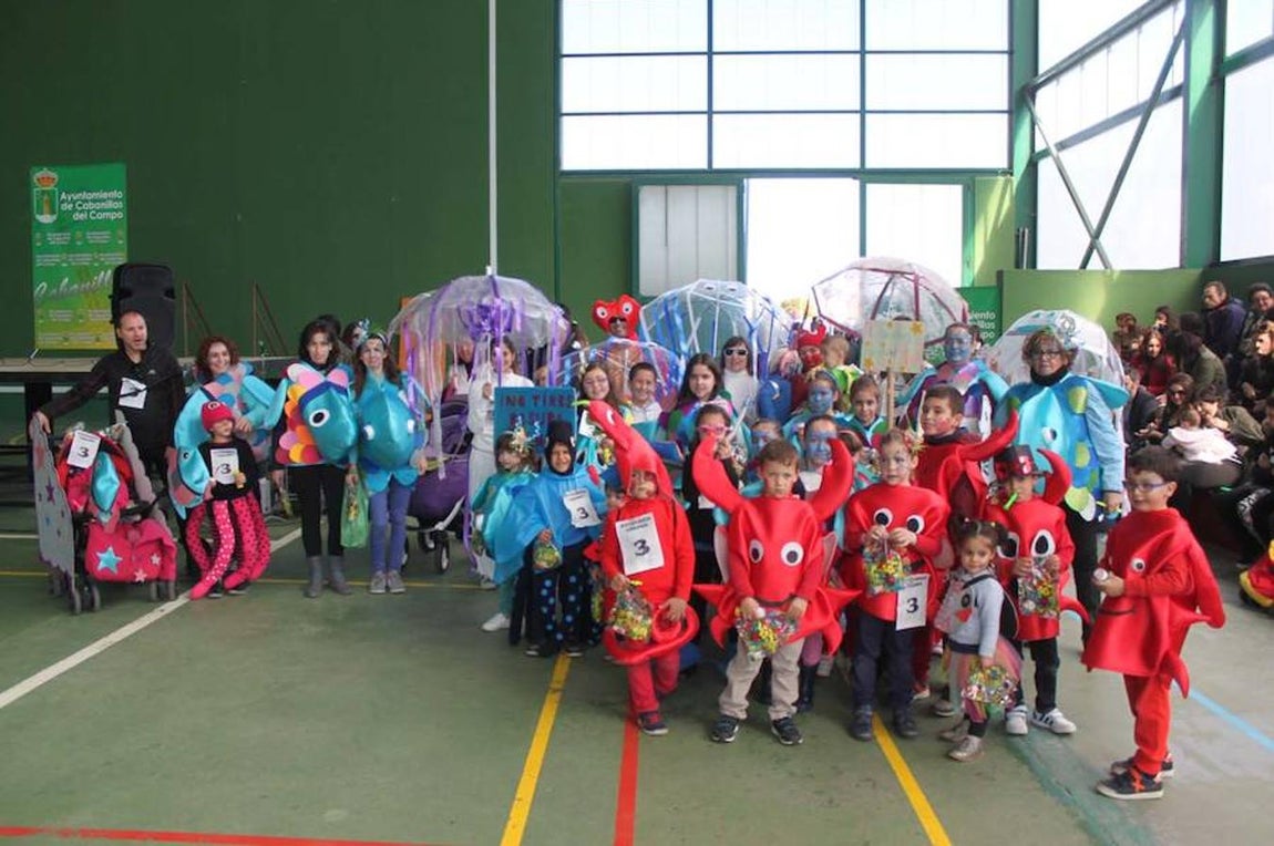 Galería de imágenes: Color y ritmo en el carnaval de Cabanillas
