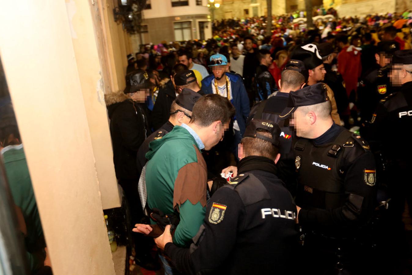 Fotos: Así es una noche de patrulla en Carnaval