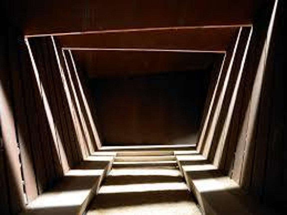 Interior de las bodegas Bell-Lloc, en Palamós, Gerona.. 