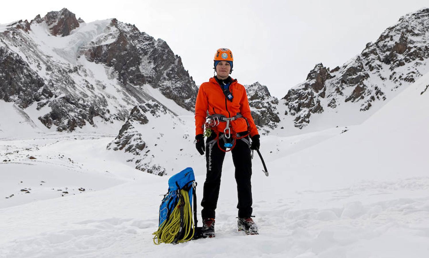 Julia Argunova (36), Almaty (Kazajistán). Monitora de montaña