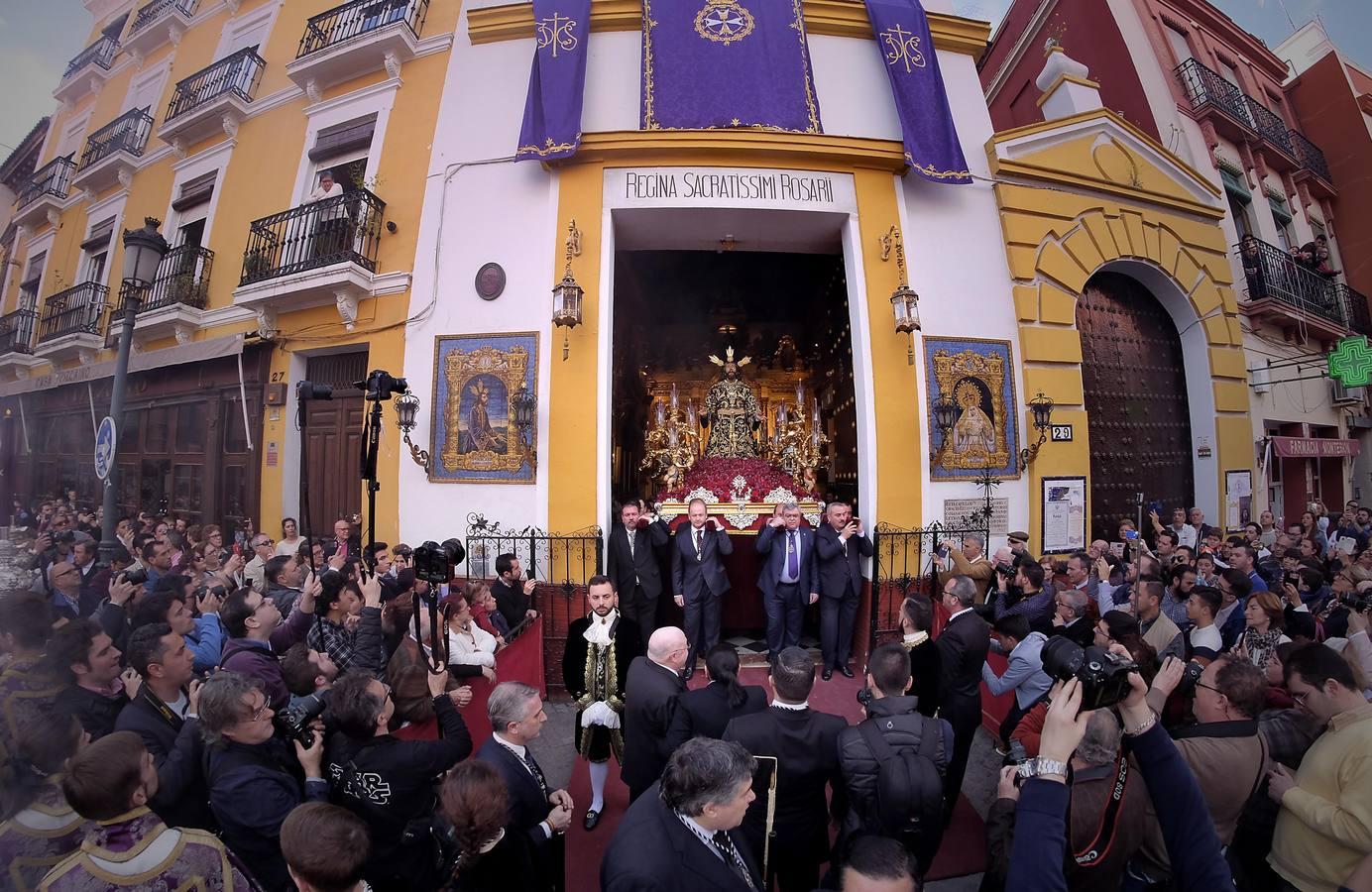 Las mejores imágenes del Via Crucis de las Cofradías