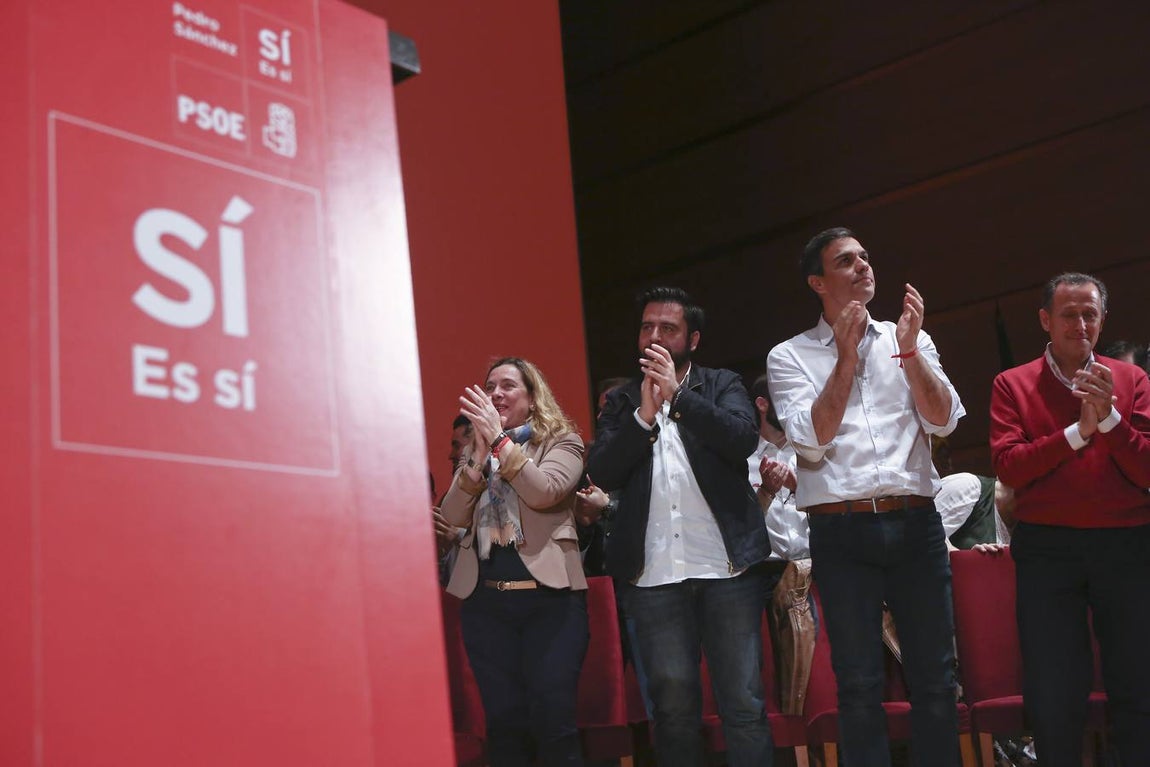 Pedro Sánchez encandila en Cádiz