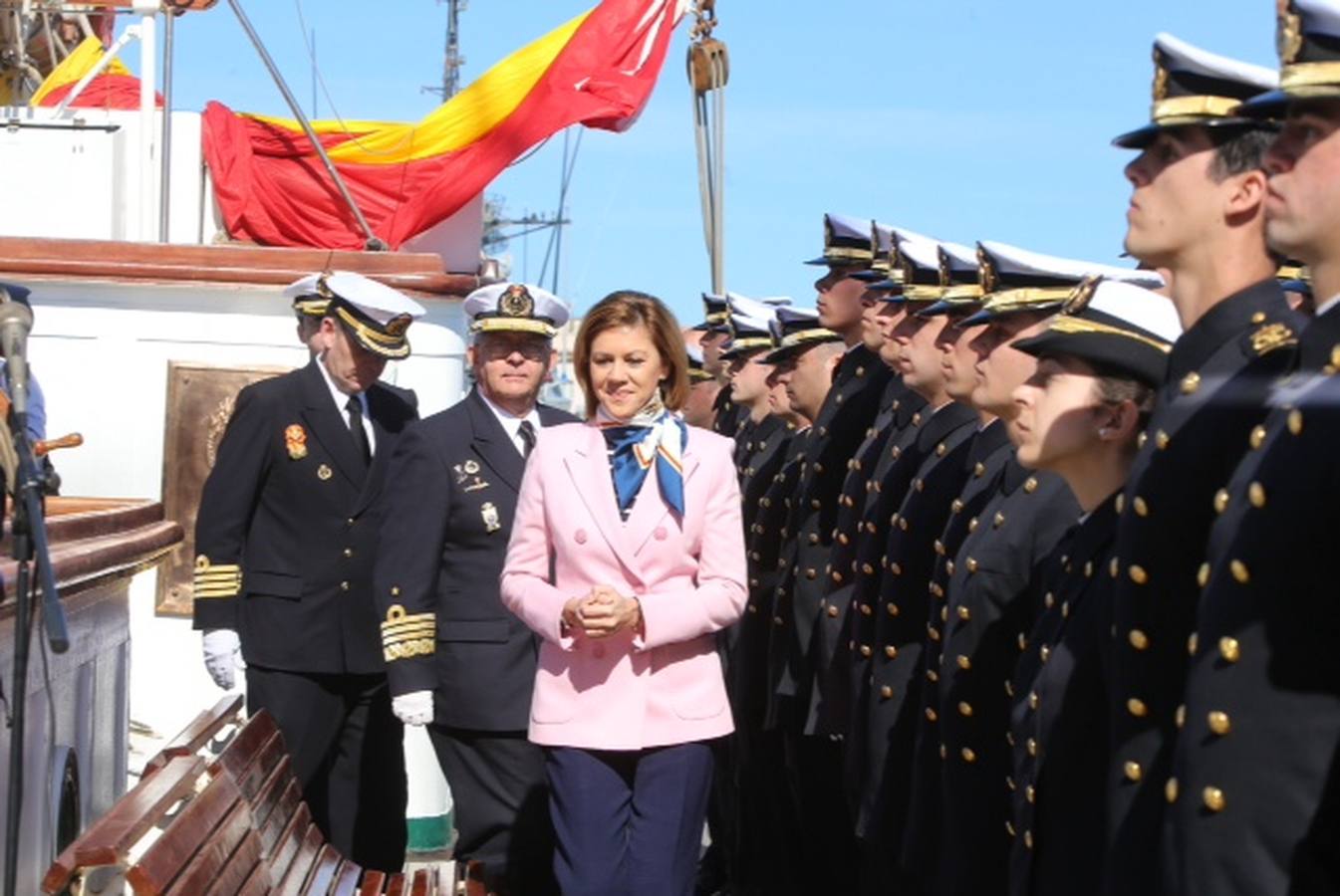 Cádiz despide al buque &#039;Juan Sebastián Elcano&#039;