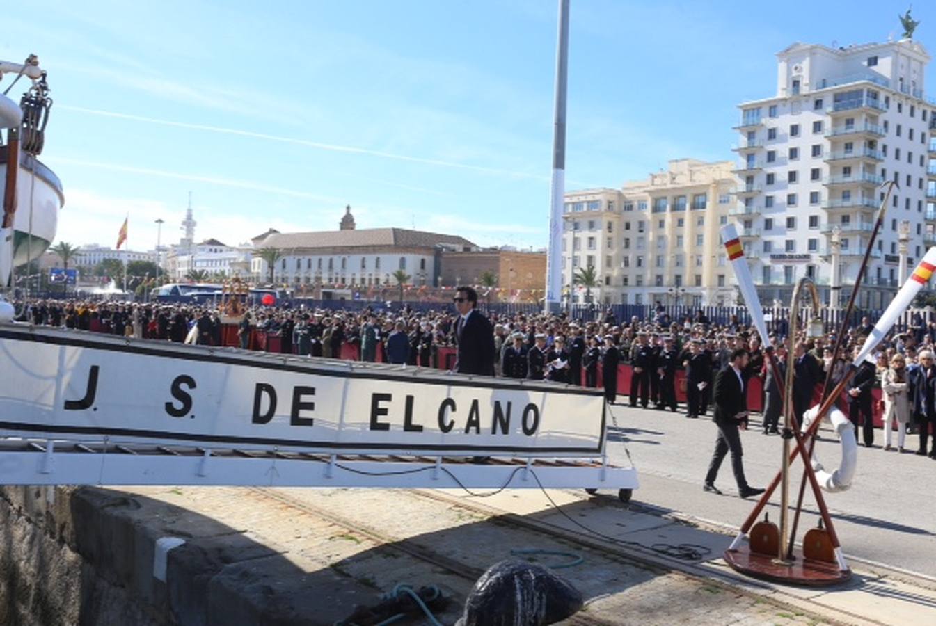 Cádiz despide al buque &#039;Juan Sebastián Elcano&#039;