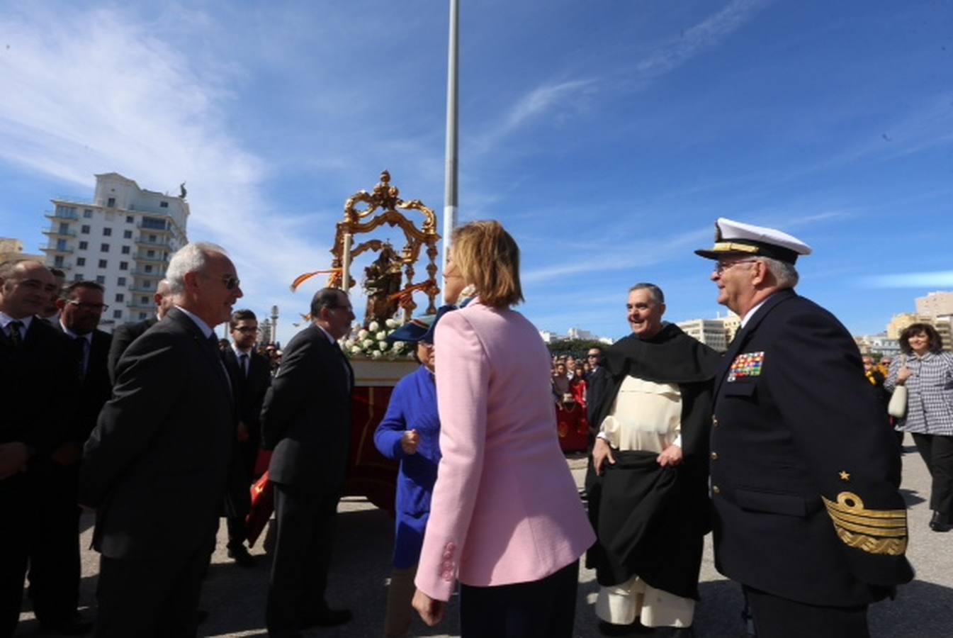 Cádiz despide al buque &#039;Juan Sebastián Elcano&#039;